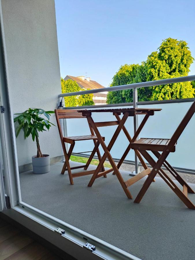 Chaleureux Appartement. Динан Экстерьер фото