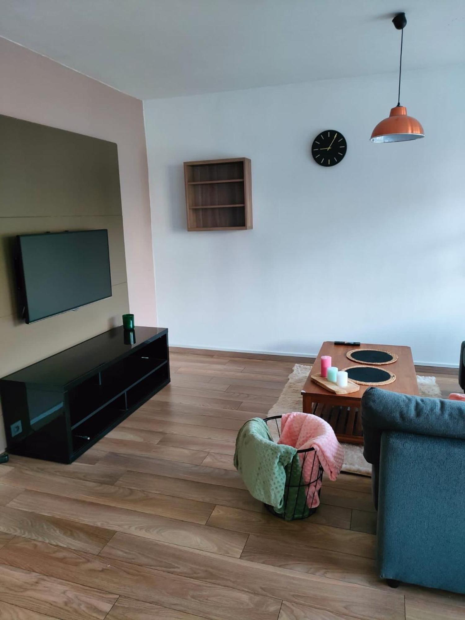 Chaleureux Appartement. Динан Экстерьер фото