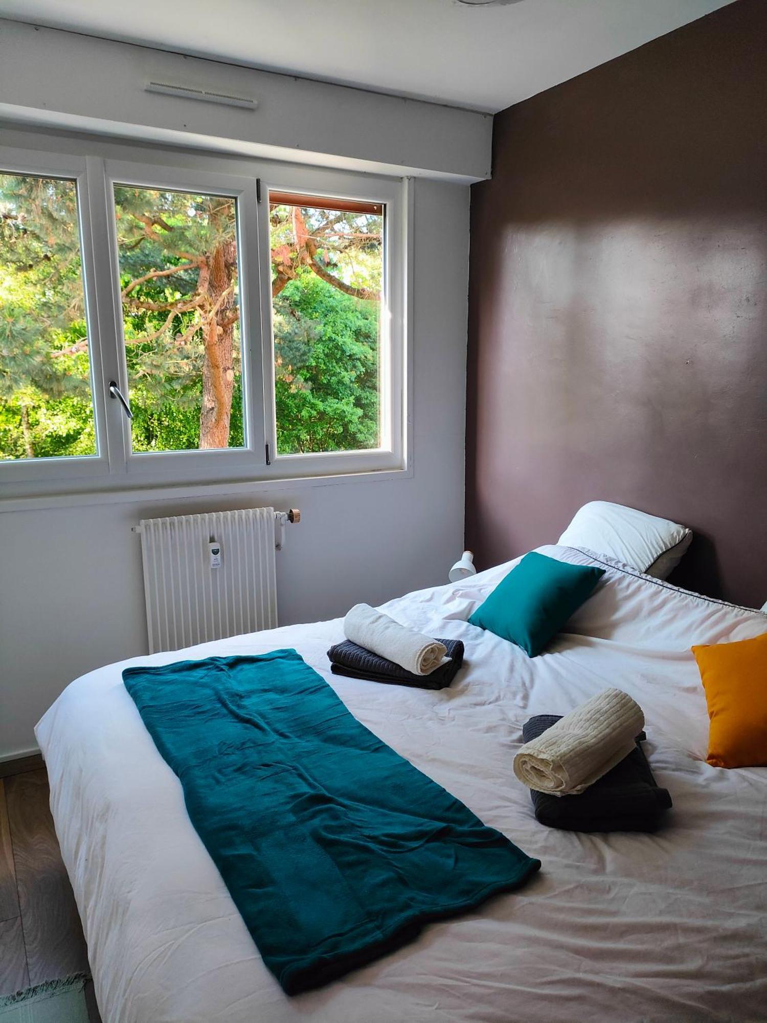 Chaleureux Appartement. Динан Номер фото